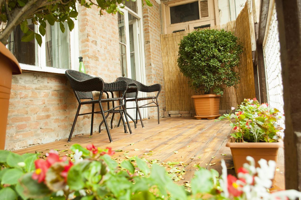 Cocosha Hotel Тбилиси Екстериор снимка